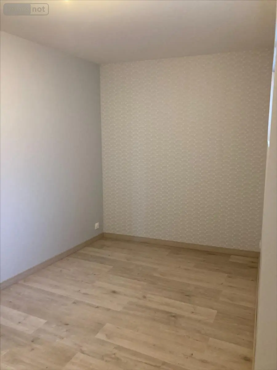 Location appartement Saint-Vaast-la-Hougue 50550 Manche 50 106 m2 3 pièces 860 euros AP0001 006