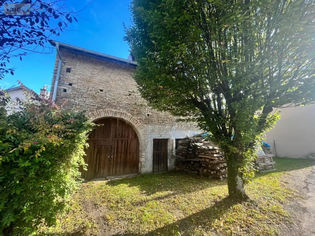 Maison a vendre Montigny-lès-Vesoul 70000 Haute-Saône 70 137 m2 6 pièces 154000 euros 70001-85 006