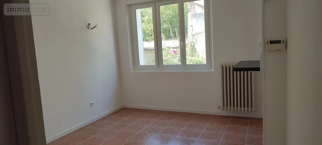 Location appartement Châlons-en-Champagne 51000 Marne 51 47 m2 627 euros 51084-L570 004