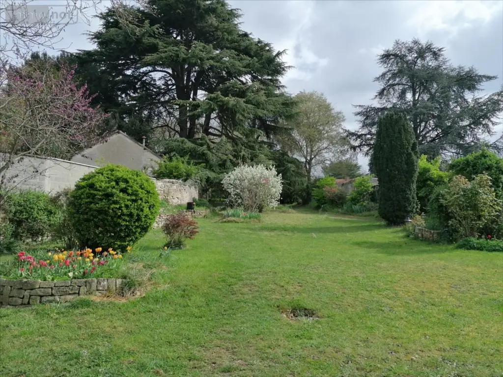 Maison a vendre Descartes 37160 Indre-et-Loire 37 196 m2 8 pièces 199920 euros 082/379 003