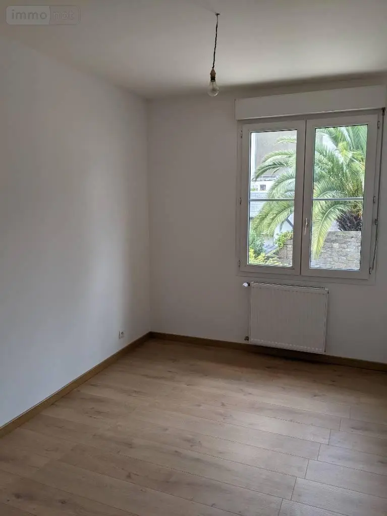 Location maison Saint-Malo 35400 Ille-et-Vilaine 35 129 m2 7 pièces 1246 euros 35104-L136 005