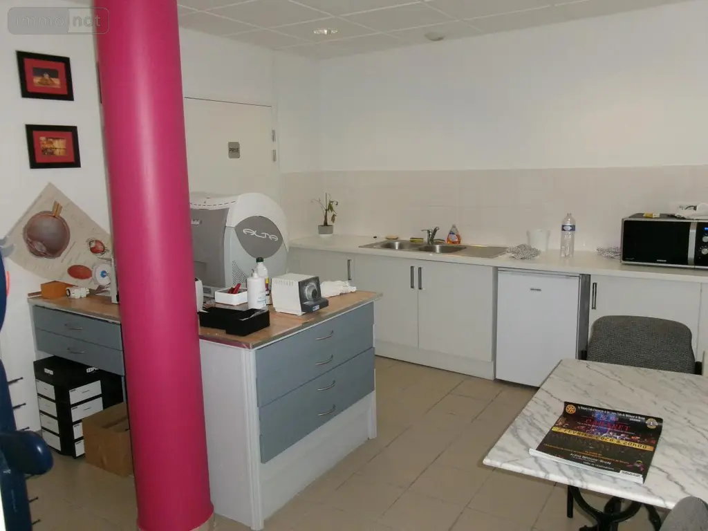 Location fonds et murs commerciaux Béthune 62400 Pas-de-Calais 62 196 m2 3700 euros 62023-L1412 010