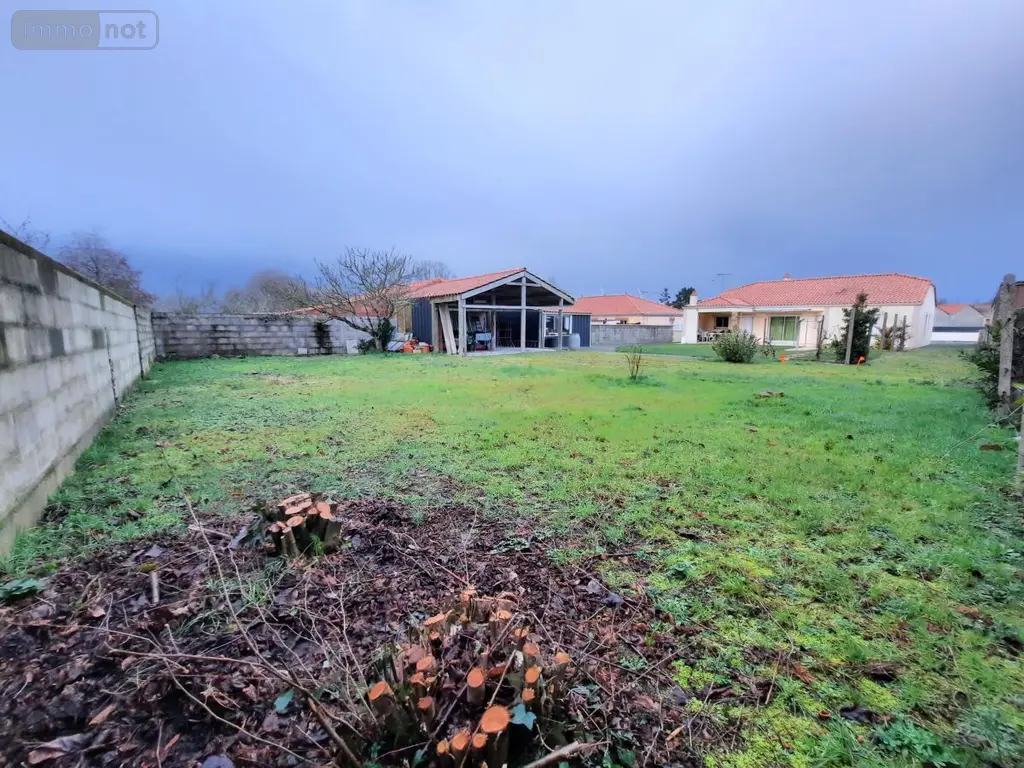 Terrain a batir a vendre Falleron 85670 Vendée 85 38100 euros 85091-5082 003