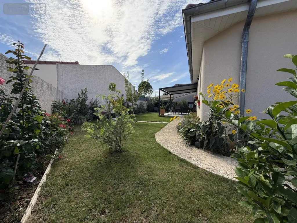 Location maison Pierrelatte 26700 Drôme 26 81 m2 3 pièces 945 euros 26060-L129 002