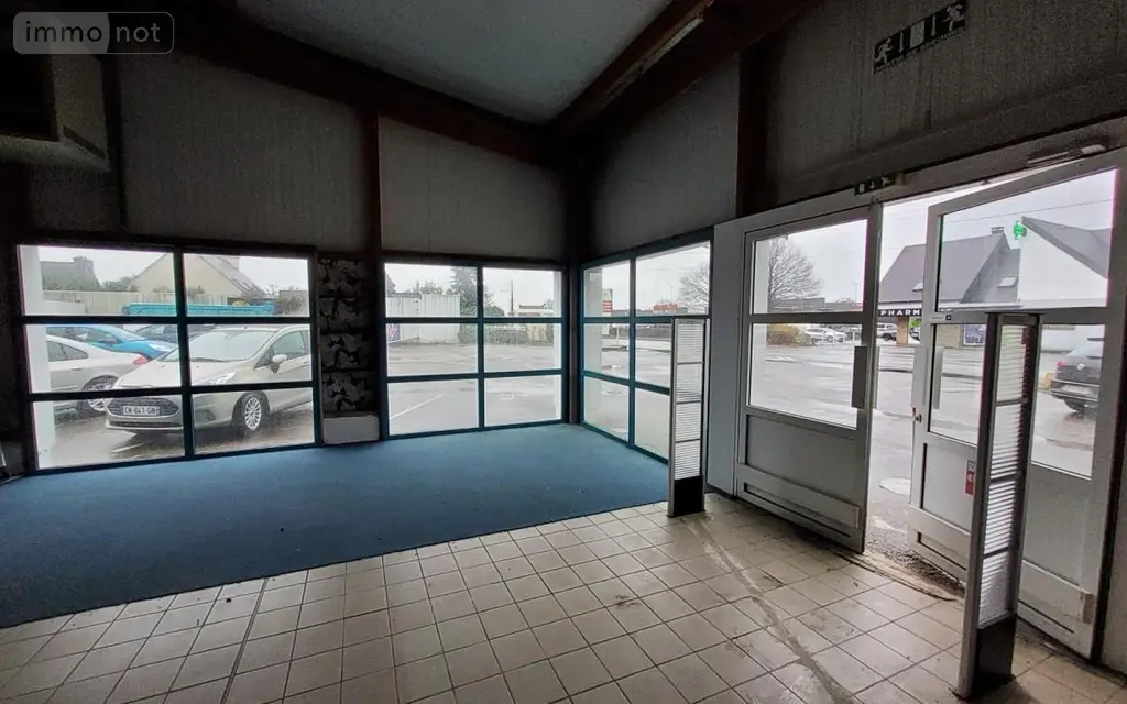 Location immeuble de rapport Carhaix-Plouguer 29270 Finistère 29 500 m2 3000 euros 29066-L54 003