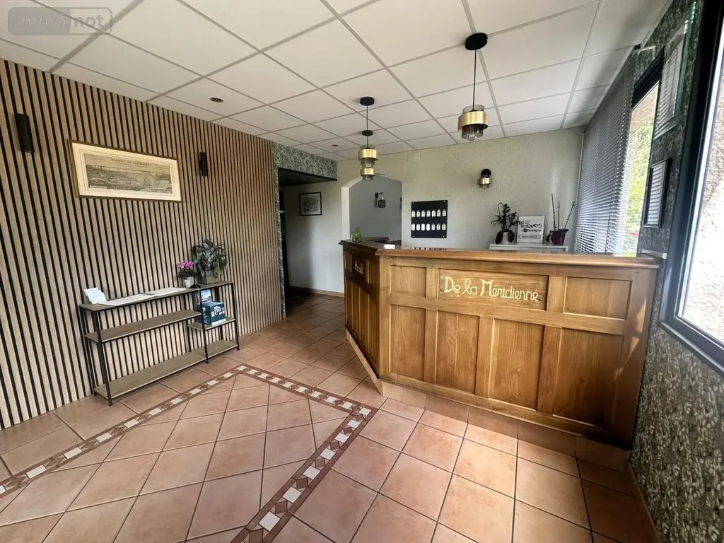 Fonds et murs commerciaux a vendre Anglards-de-Saint-Flour 15100 Cantal 15 850 m2 890000 euros 15046-51 004