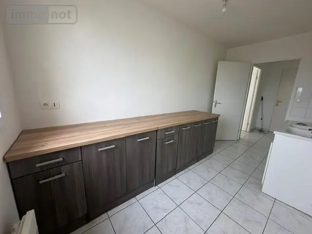 Location appartement Yvetot 76190 Seine-Maritime 76 64 m2 660 euros 76087-L25 002