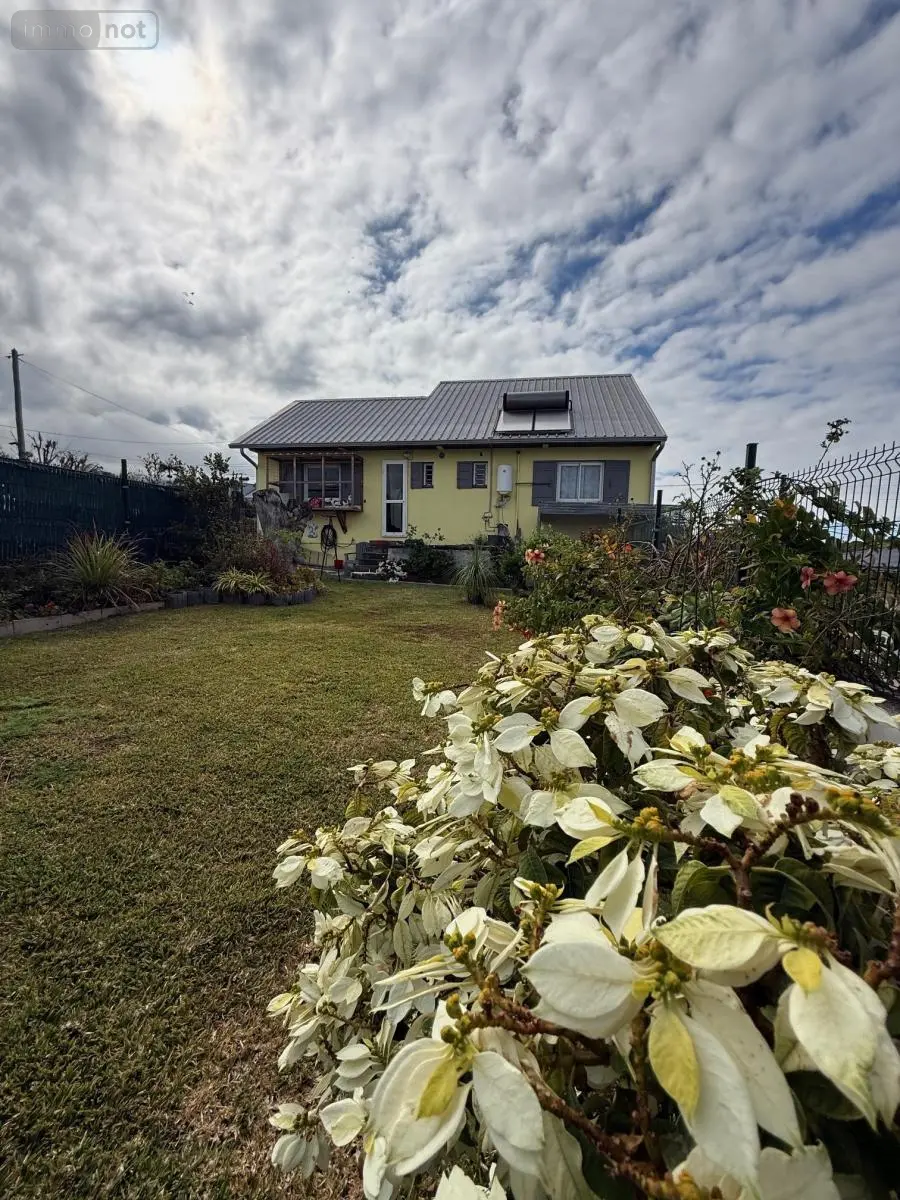 Maison a vendre Le Tampon 97430 La Réunion 974 111 m2 6 pièces 304500 euros 97410-762 002