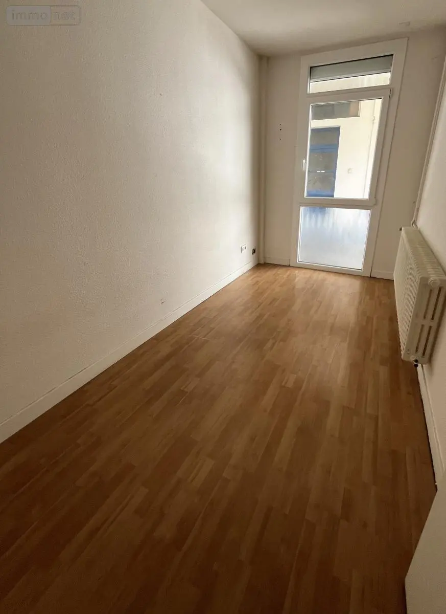 Fonds et murs commerciaux a vendre Dole 39100 Jura 39 487 m2 330000 euros 39033-2534 007