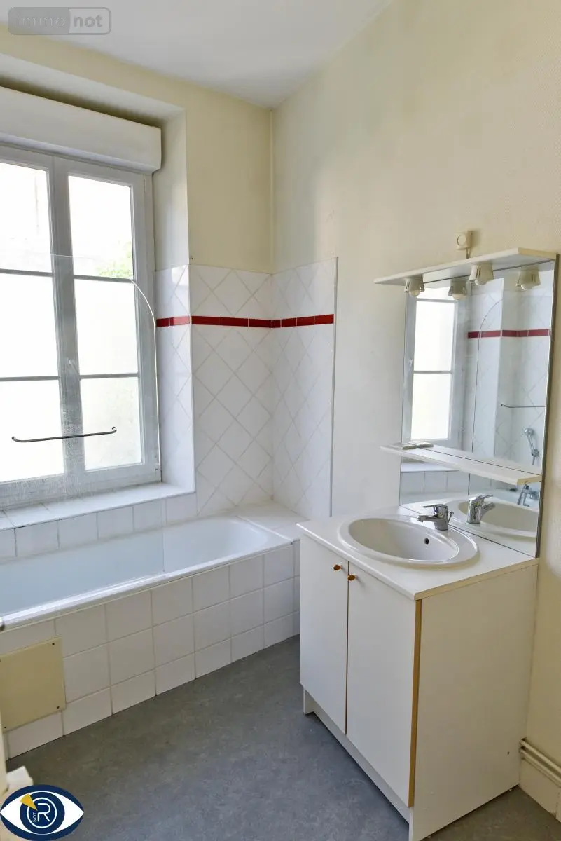 Appartement a vendre Laval 53000 Mayenne 53 105 m2 239200 euros 53004-1329 009
