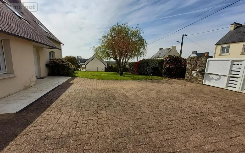 Maison a vendre Carhaix-Plouguer 29270 Finistère 29 130 m2 6 pièces 299250 euros 29066-3832 016