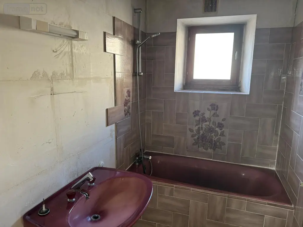 Maison a vendre Laval 53000 Mayenne 53 72 m2 151960 euros 53005-2214 010