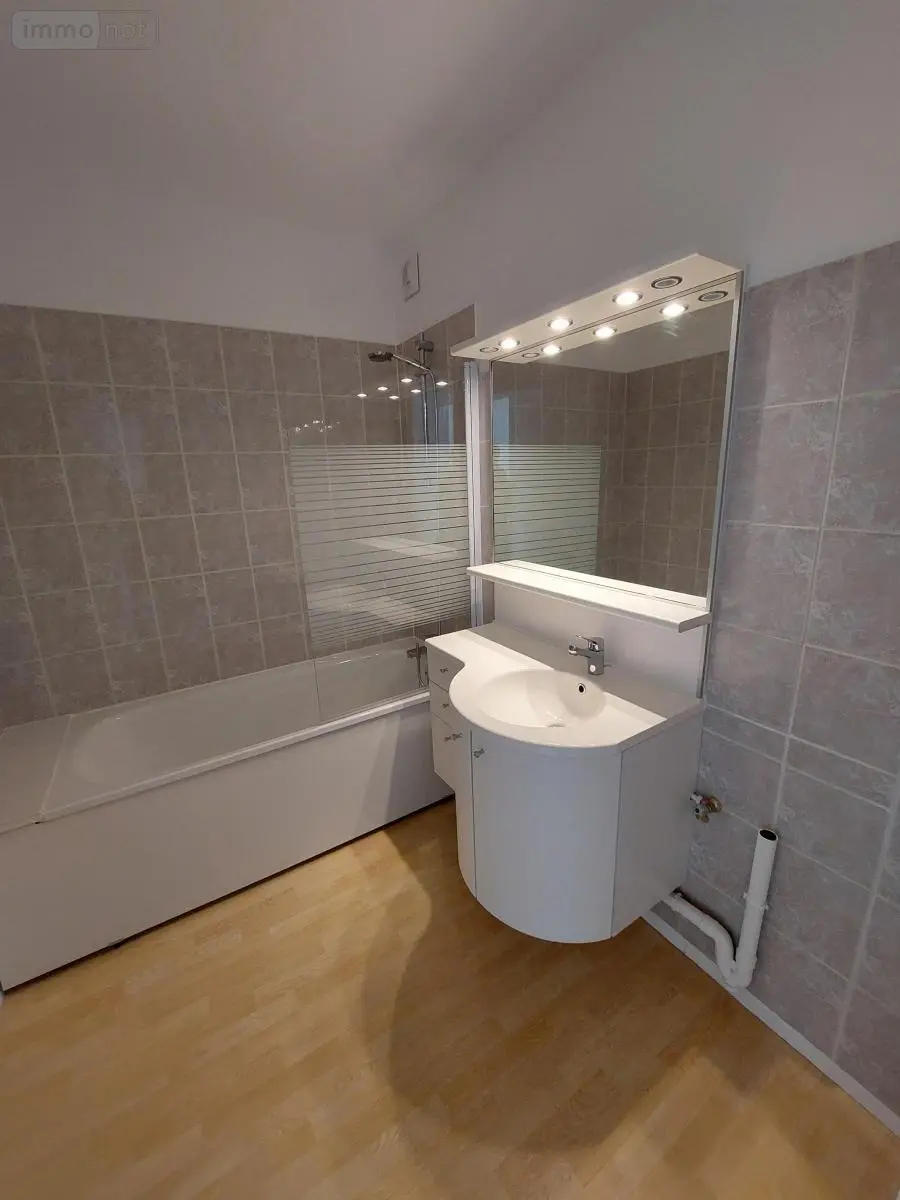 Location appartement Reims 51100 Marne 51 74 m2 4 pièces 812 euros 51046-L484 010