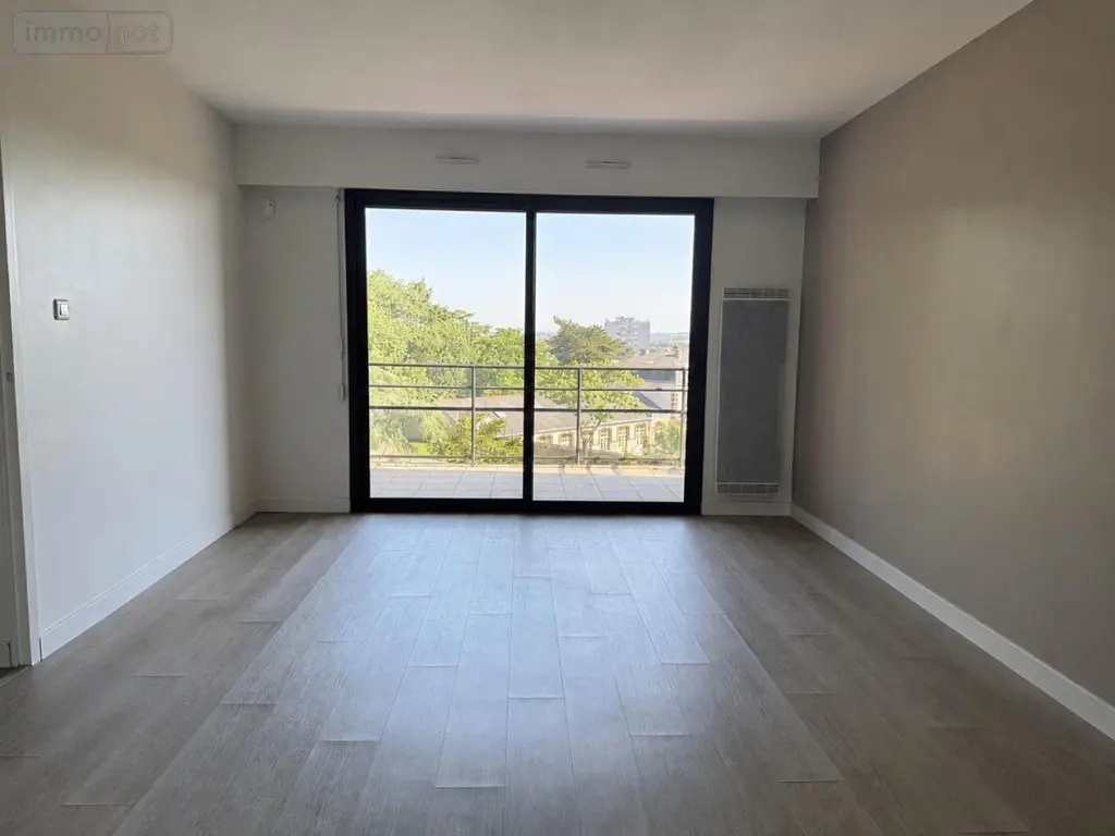 Appartement a vendre Cholet 49300 Maine-et-Loire 49 62 m2 3 pièces 178160 euros 49058-1580 002