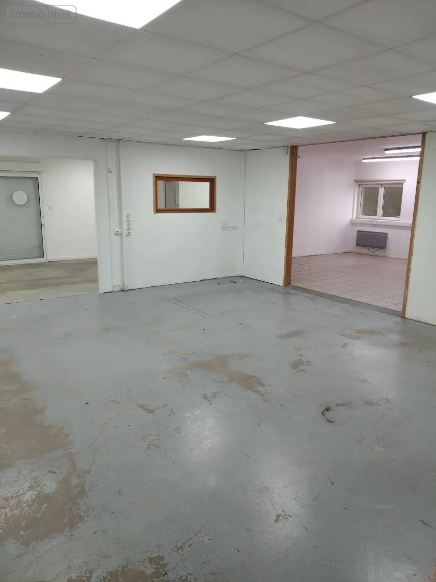 Fonds et murs commerciaux a vendre Montbizot 72380 Sarthe 72 338 m2 187920 euros 72125-47 002