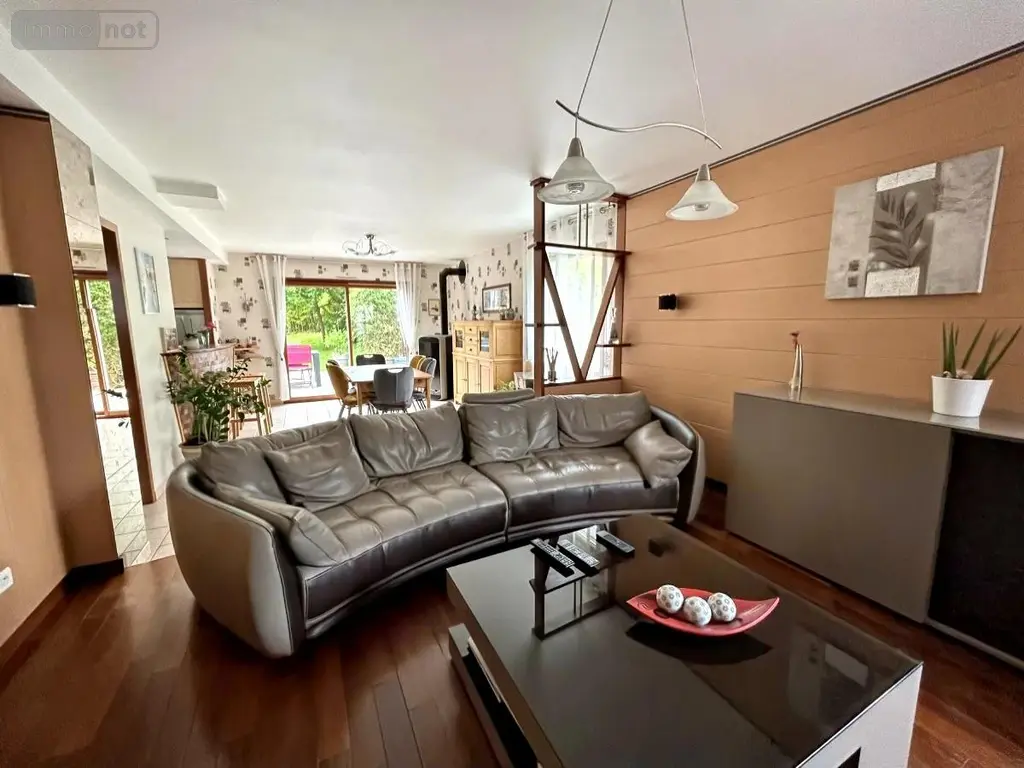 Maison a vendre Bourgbarré 35230 Ille-et-Vilaine 35 147 m2 7 pièces 416560 euros 35024-1332 008