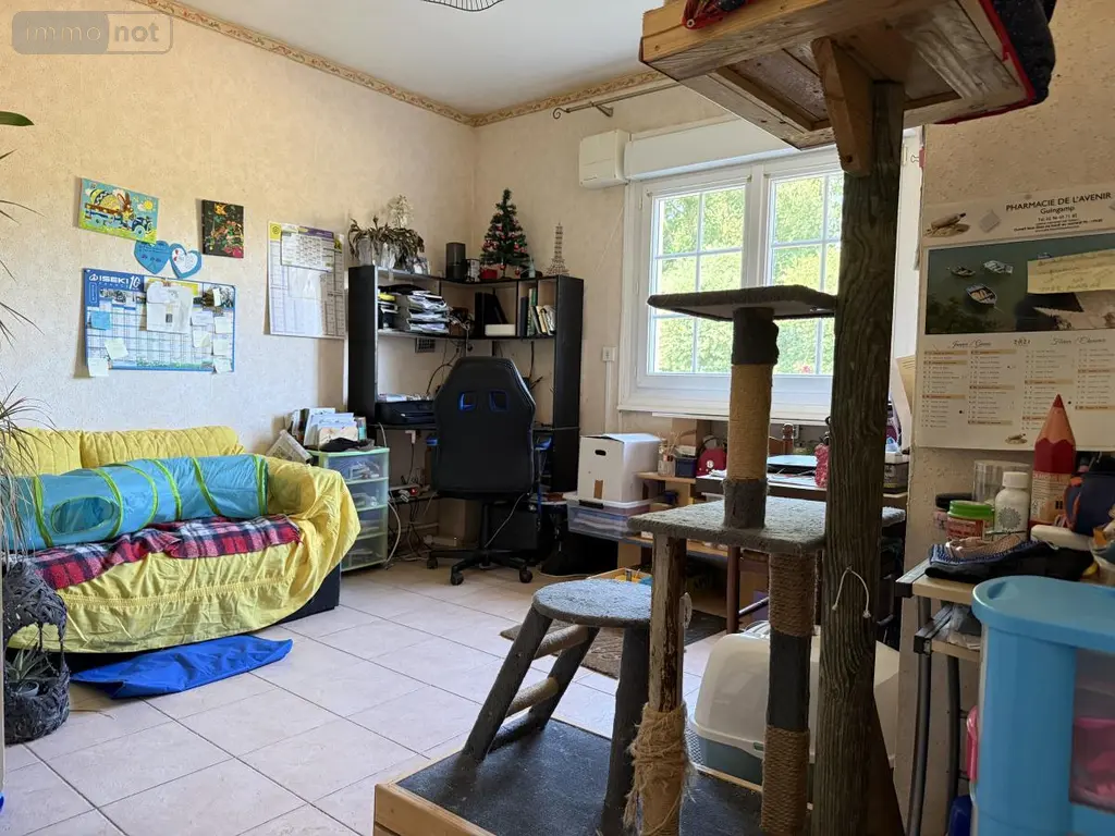 Maison a vendre Pommerit-le-Vicomte 22200 Côtes-d'Armor 22 144 m2 6 pièces 232480 euros 22064-1383 011