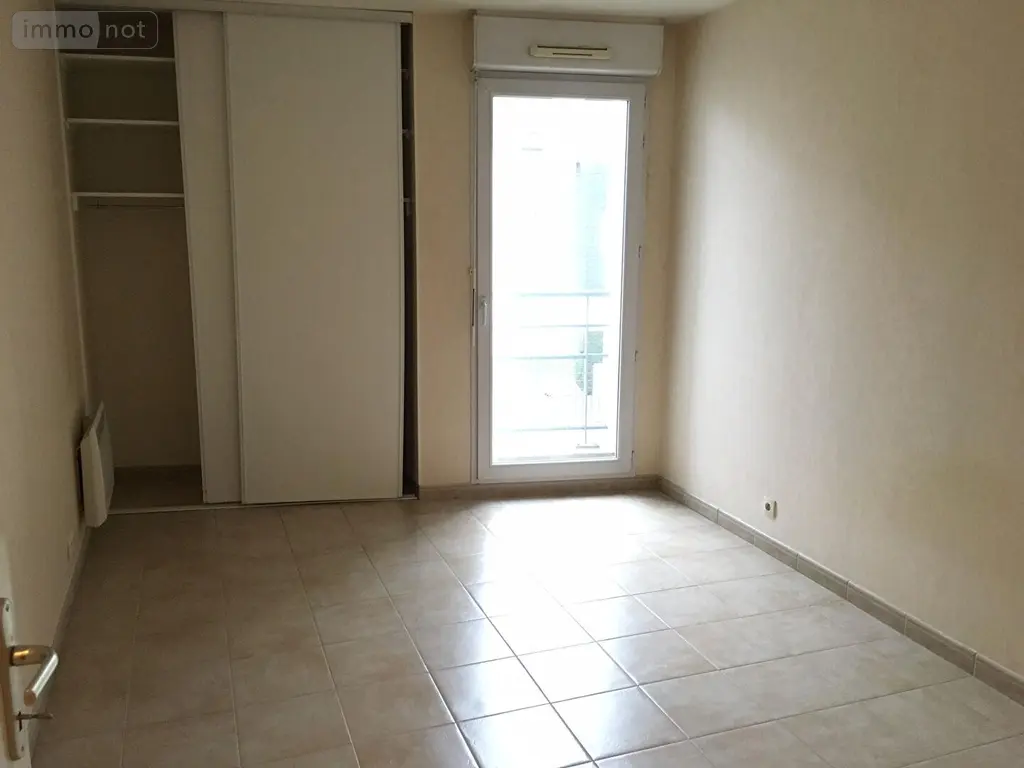 Location appartement Saint-Jacques-de-la-Lande 35136 Ille-et-Vilaine 35 53 m2 2 pièces 651 euros 348 004