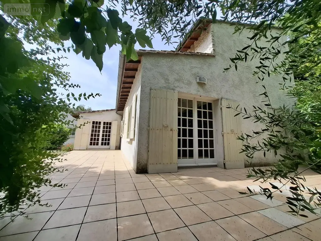 Maison a vendre Saintes 17100 Charente-Maritime 17 405 m2 11 pièces 475000 euros 17111-738 027