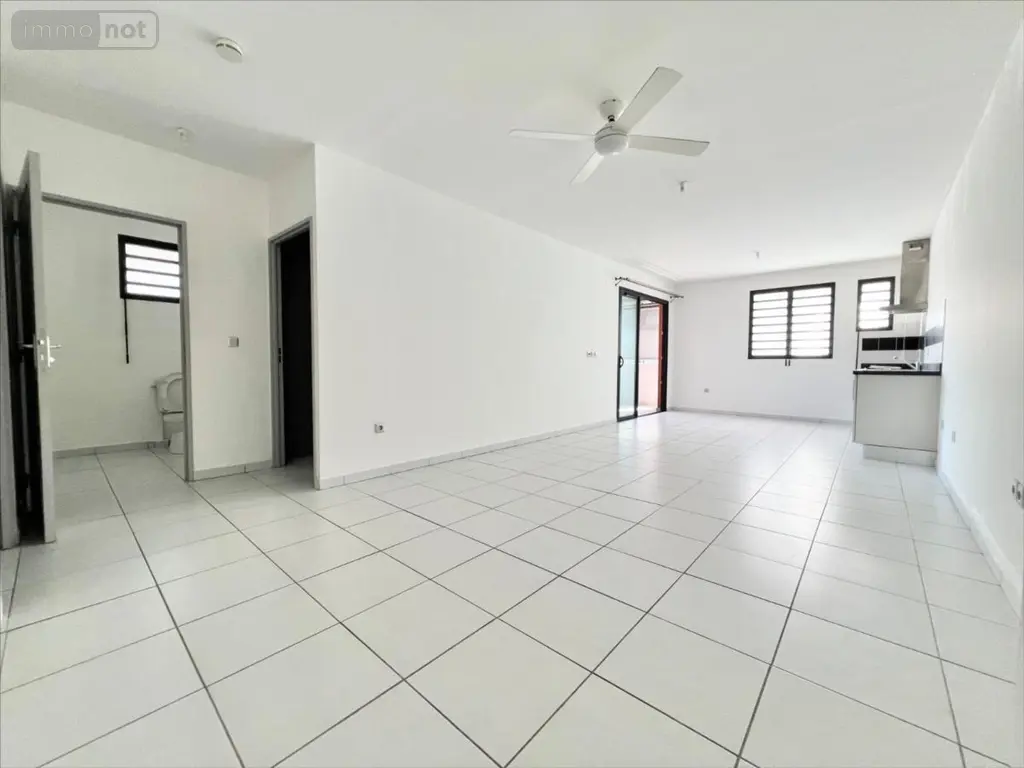 Appartement a vendre L'Étang-Salé 97427 La Réunion 974 61 m2 2 pièces 196300 euros 38201.A09 001