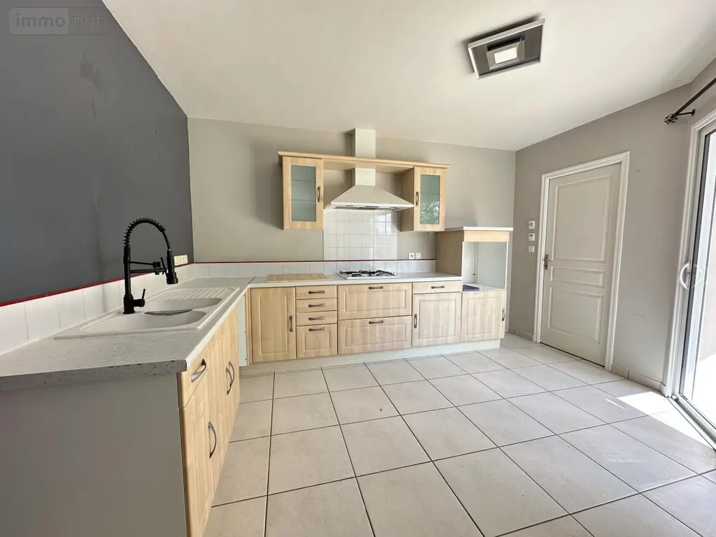 Maison a vendre Saint-Georges-de-Montaigu 85600 Vendée 85 111 m2 5 pièces 325950 euros 85020-1543 007