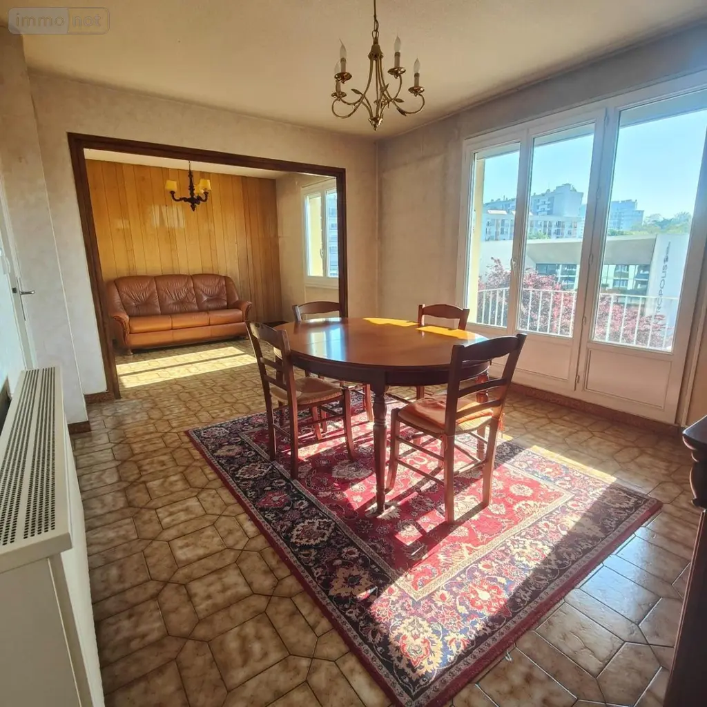 Appartement a vendre Caluire-et-Cuire 69300 Rhône 69 67 m2 3 pièces 199000 euros 01073-112 004