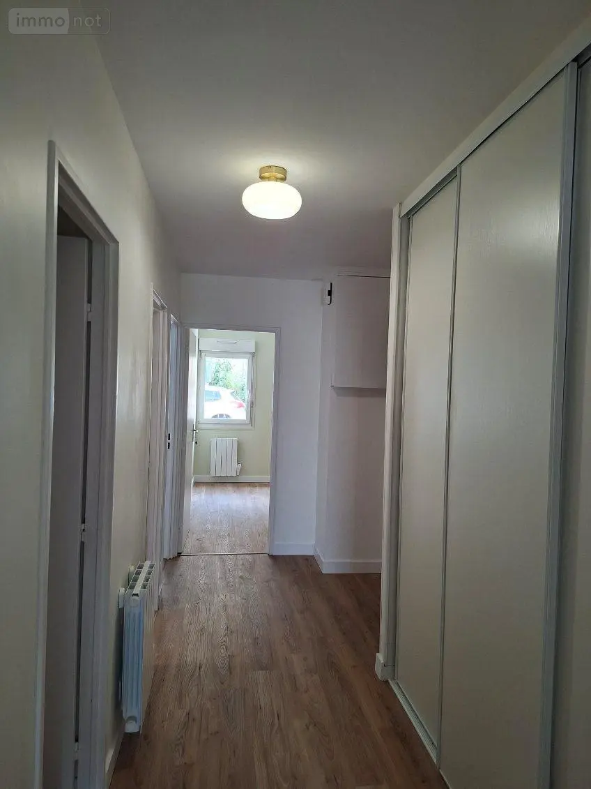 Appartement a vendre Angers 49100 Maine-et-Loire 49 72 m2 4 pièces 236250 euros 49002-1226 004