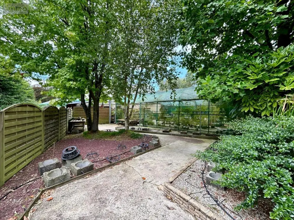 Fonds et murs commerciaux a vendre Saint-Sauveur-le-Vicomte 50390 Manche 50 1300 m2 1 pièce 147680 euros 50061-1076064 011