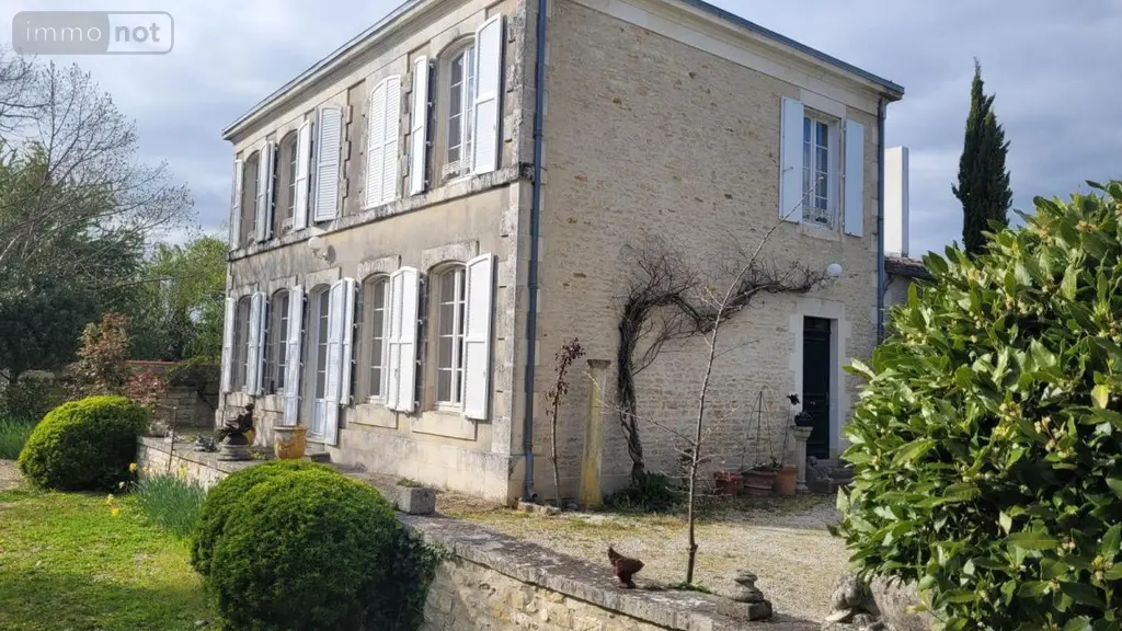Maison a vendre Marans 17230 Charente-Maritime 17 255 m2 8 pièces 638600 euros 17015-521 003