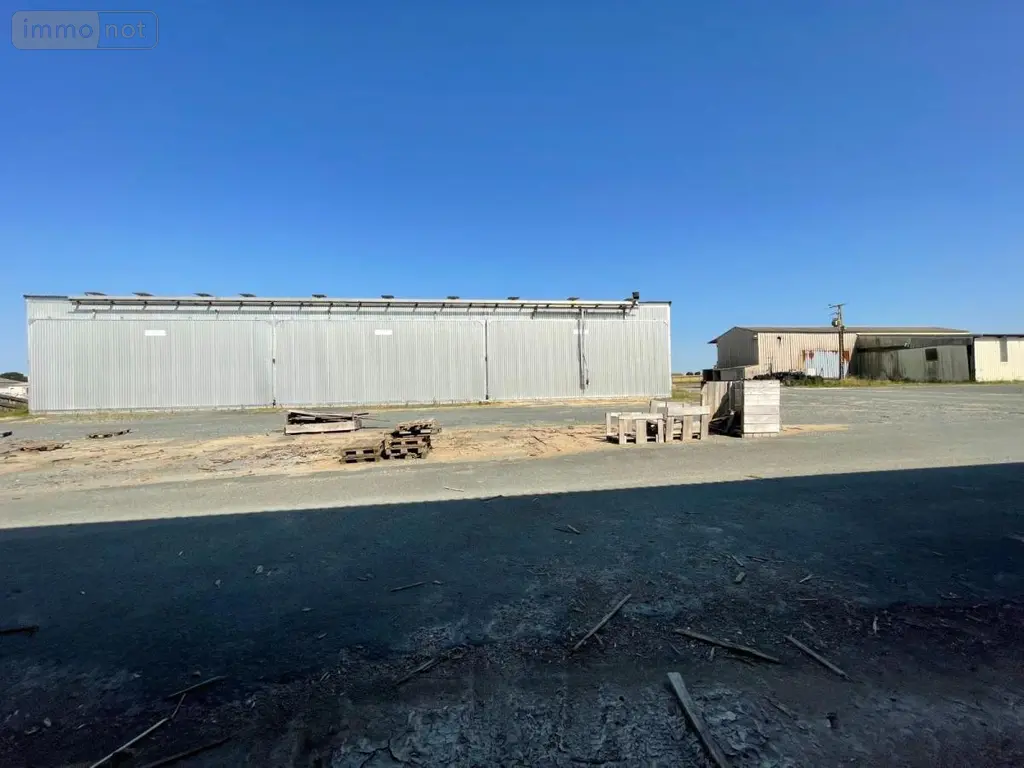 Fonds et murs commerciaux a vendre Saint-Jean-de-Liversay 17170 Charente-Maritime 17 4000 m2 3090000 euros 17015-504 026