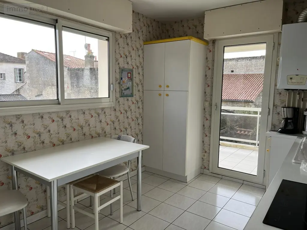 Appartement a vendre Luçon 85400 Vendée 85 92 m2 4 pièces 239000 euros 85088-2281 004