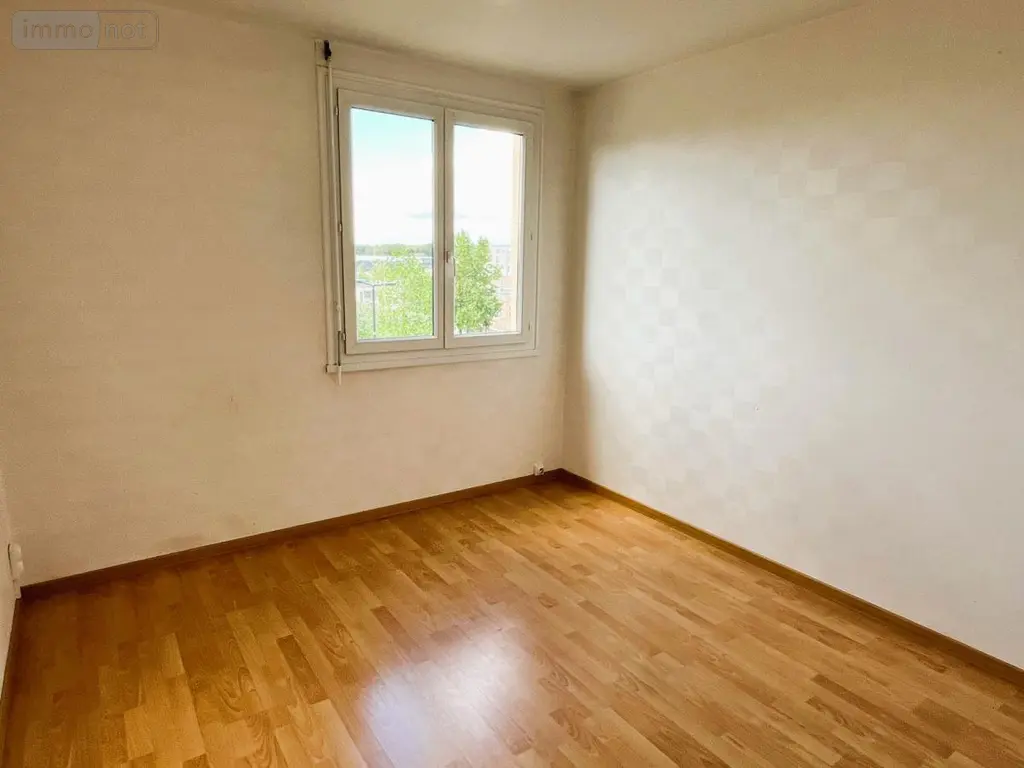 Appartement a vendre Coulaines 72190 Sarthe 72 73 m2 3 pièces 115760 euros 72126-2747 004