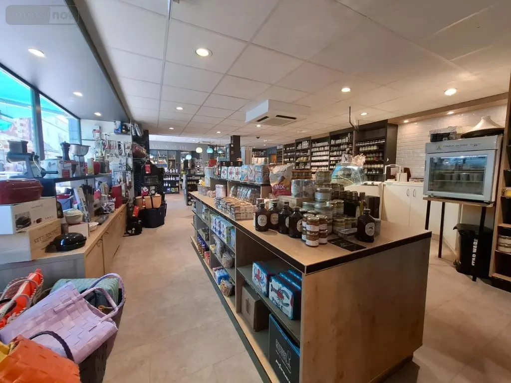 Fonds et murs commerciaux a vendre Barneville-Carteret 50270 Manche 50 250 m2 575000 euros 50040-582 008