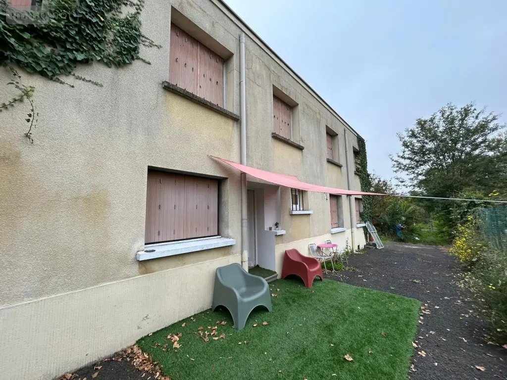 Fonds et murs commerciaux a vendre Mur-sur-Allier 63115 Puy-de-Dôme 63 480 m2 650000 euros 63022-24 035