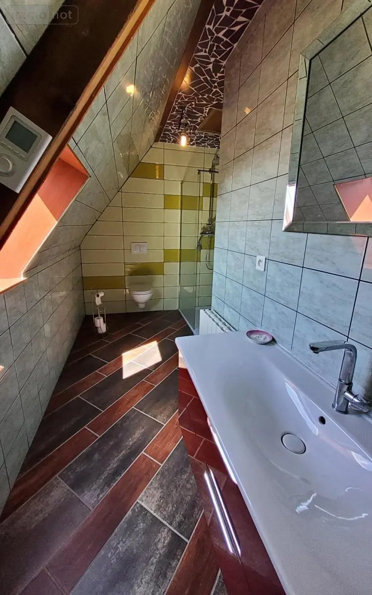 Maison a vendre Carhaix-Plouguer 29270 Finistère 29 143 m2 7 pièces 283500 euros 29066-3748 010