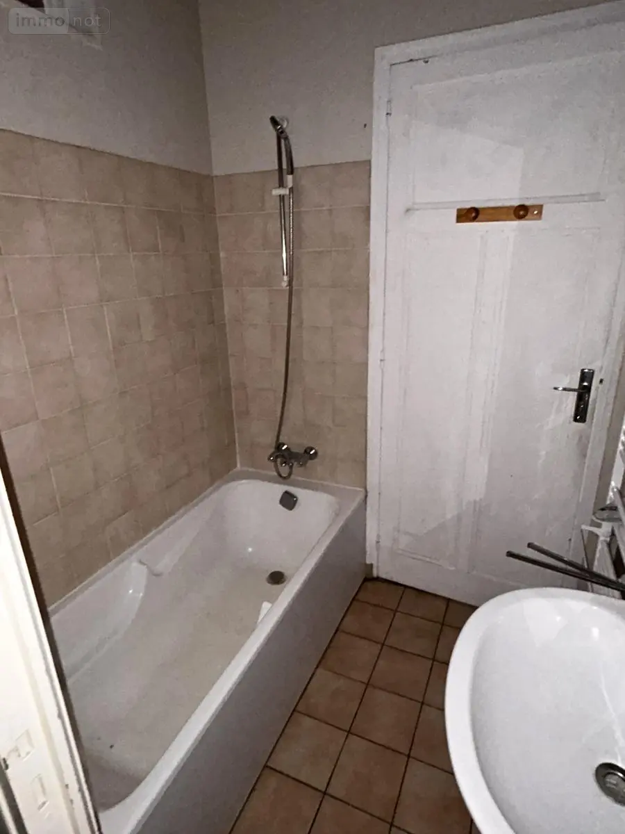 Location appartement Guer 56380 Morbihan 56 52 m2 3 pièces 530 euros 56046-L221 007