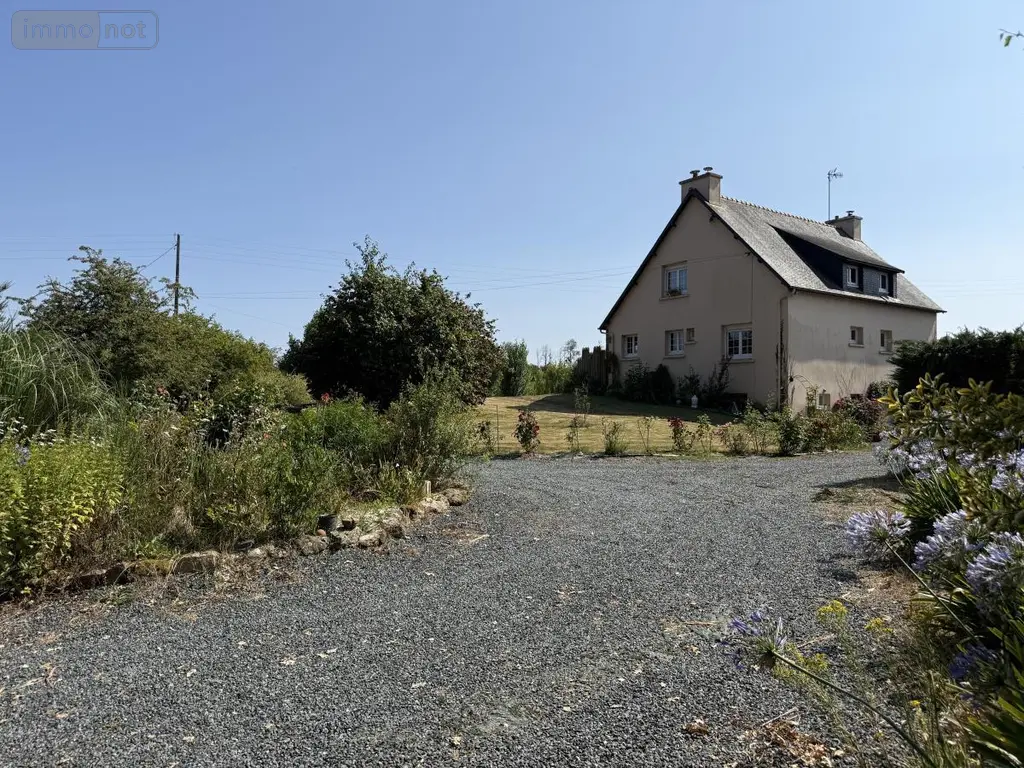 Maison a vendre Pommerit-le-Vicomte 22200 Côtes-d'Armor 22 144 m2 6 pièces 232480 euros 22064-1383 004