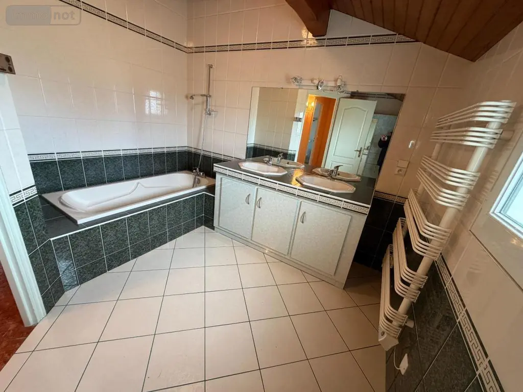 Maison a vendre Niort 79000 Deux-Sèvres 79 128 m2 5 pièces 239200 euros 79066-119 011