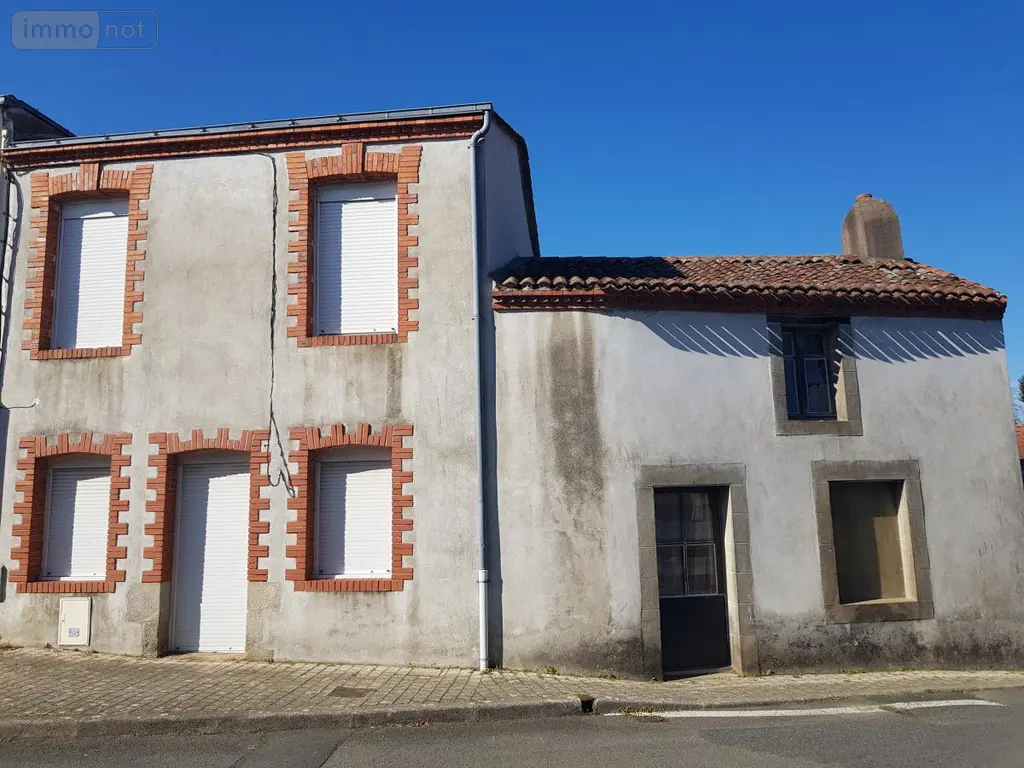 Maison a vendre Vieillevigne 44116 Loire-Atlantique 44 132 m2 5 pièces 159000 euros 44042-98 003