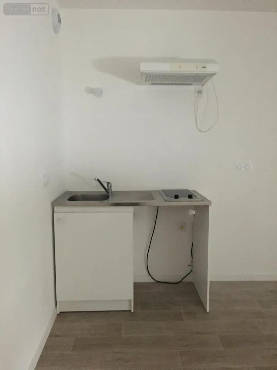 Location appartement Angers 49000 Maine-et-Loire 49 33 m2 1 pièce 593 euros 49009-L103 004