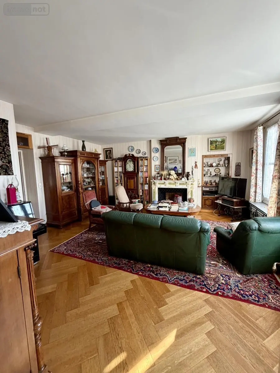 Maison a vendre Bourgueil 37140 Indre-et-Loire 37 297 m2 453200 euros 49076-352 008