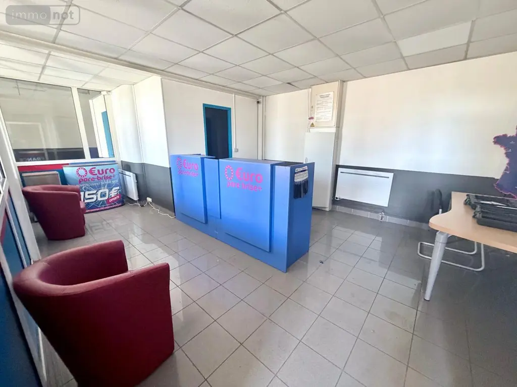 Location fonds et murs commerciaux Châlons-en-Champagne 51000 Marne 51 475 m2 2110 euros 51067-L74 004