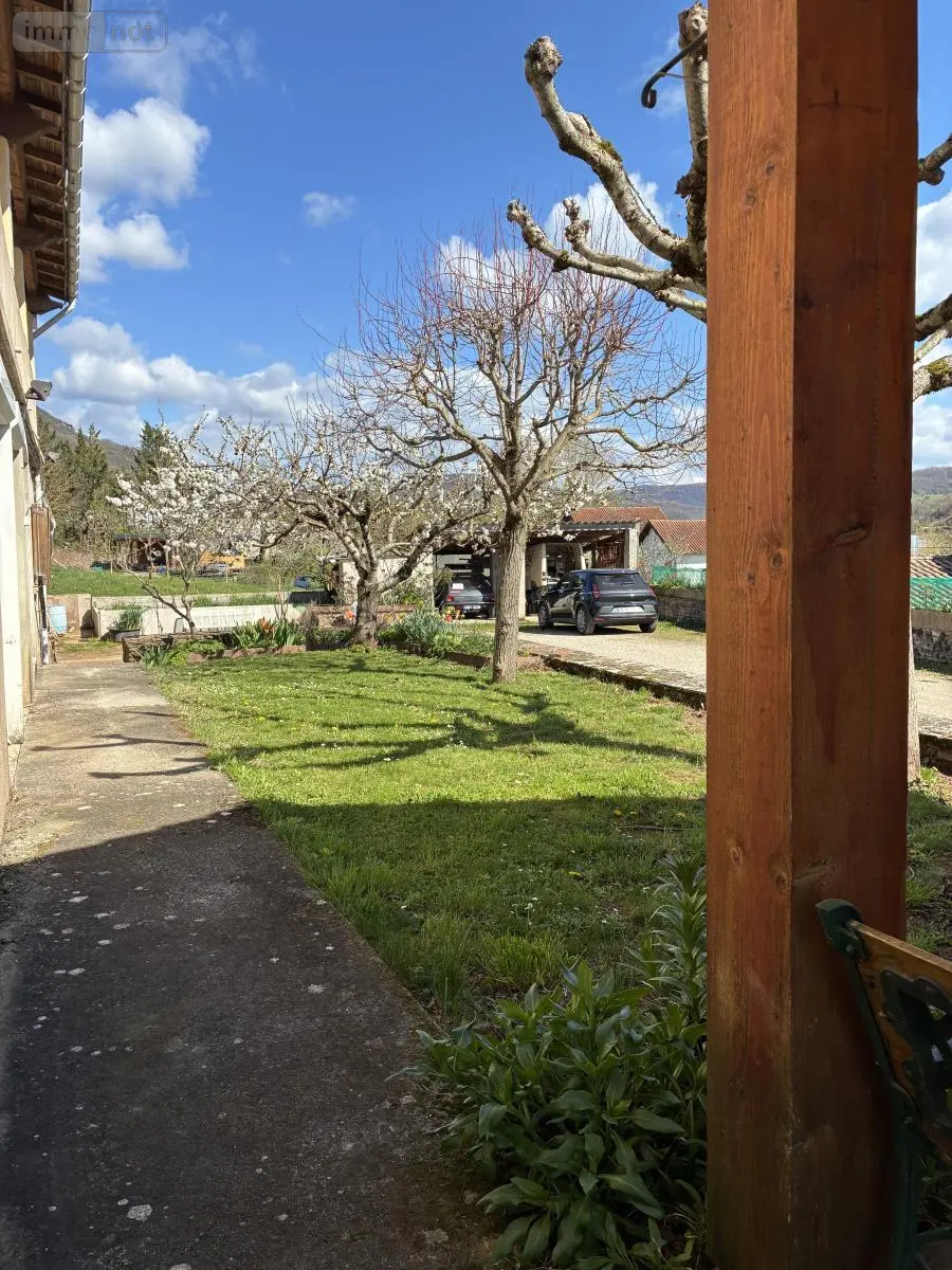 Maison a vendre Saint-Affrique 12400 Aveyron 12 259 m2 8 pièces 240000 euros 12051-25 004