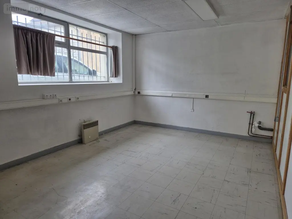 Fonds et murs commerciaux a vendre Marnay 70150 Haute-Saône 70 111 m2 99360 euros 25012-974 002