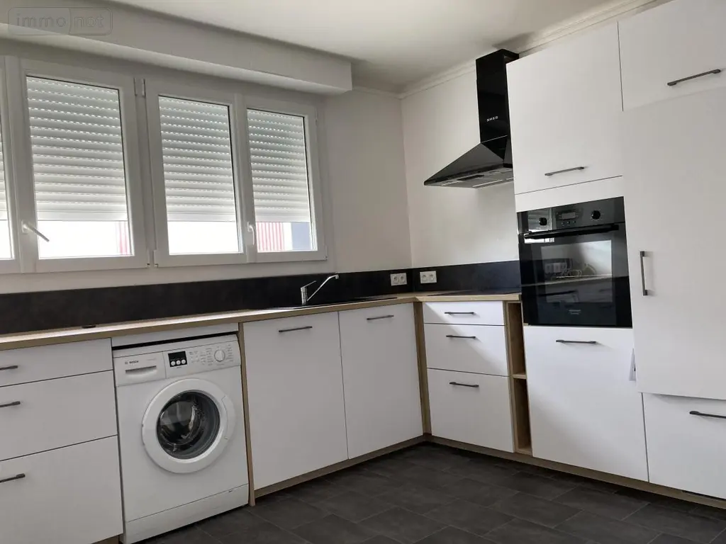 Appartement a vendre Laval 53000 Mayenne 53 68 m2 3 pièces 167680 euros 53007-2211 005