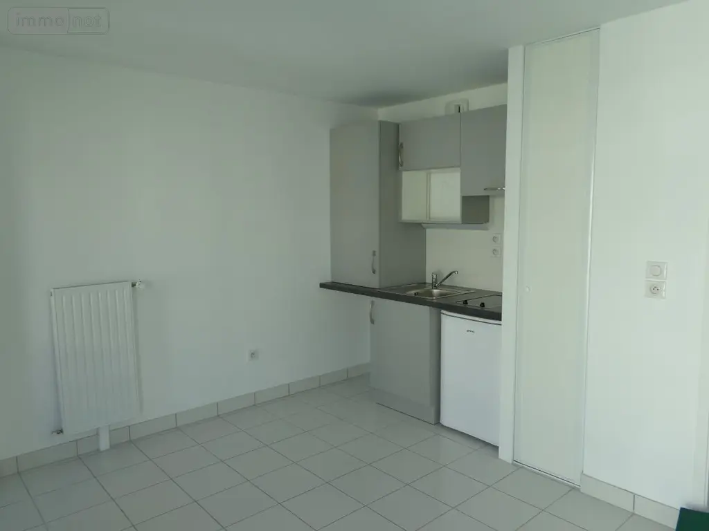 Location appartement Nantes 44000 Loire-Atlantique 44 23 m2 1 pièce 386 euros 44028-L208 003