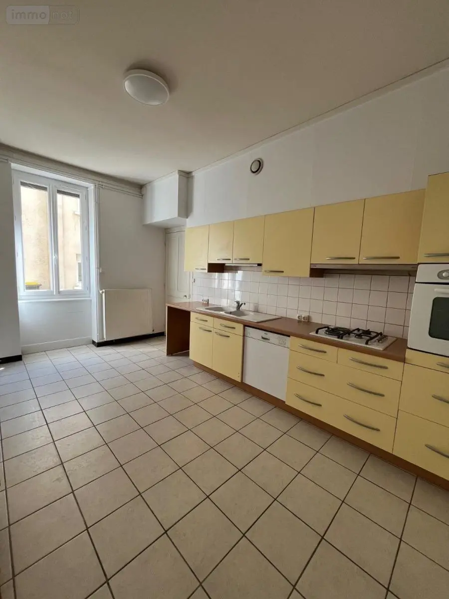 Location appartement Montrevel-en-Bresse 01340 Ain 01 62 m2 2 pièces 570 euros 01013-L83 004