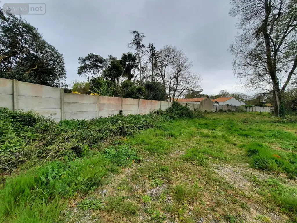 Terrain a batir a vendre Saint-Hilaire-de-Riez 85270 Vendée 85 214760 euros 85091-5170 003