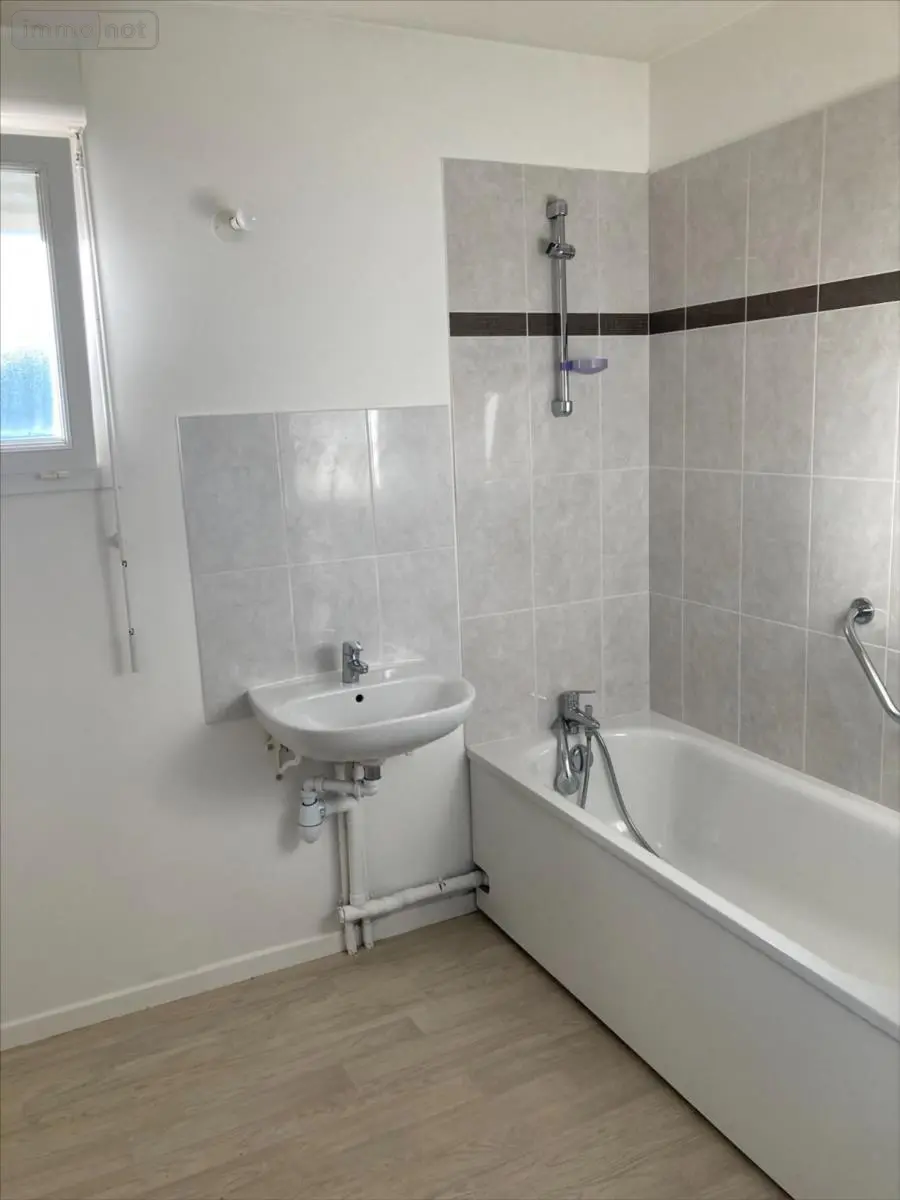 Location appartement Saint-Étienne-du-Rouvray 76800 Seine-Maritime 76 63 m2 3 pièces 720 euros 76026-VER 007
