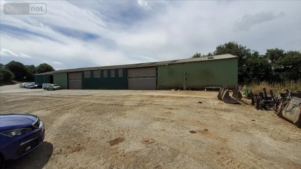 Garage et parking a vendre Saint-Hernin 29270 Finistère 29 1365 m2 273000 euros 29066-1061395 002